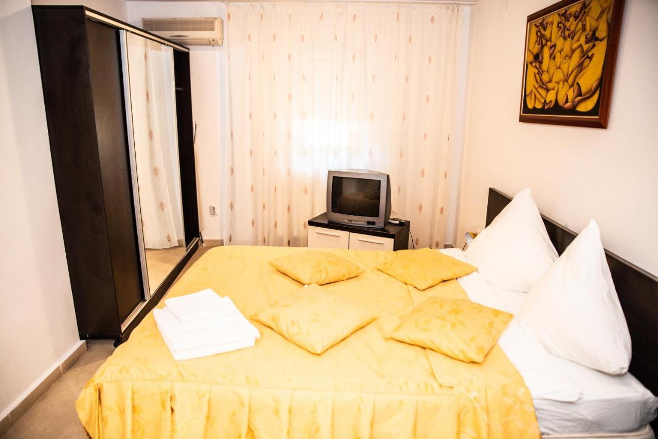 Club Onix Apartments Neptun Luaran gambar