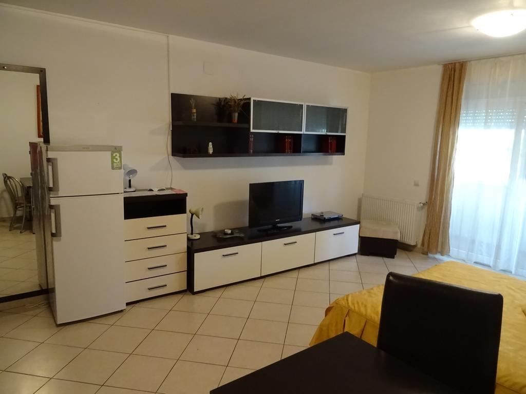 Club Onix Apartments Neptun Luaran gambar